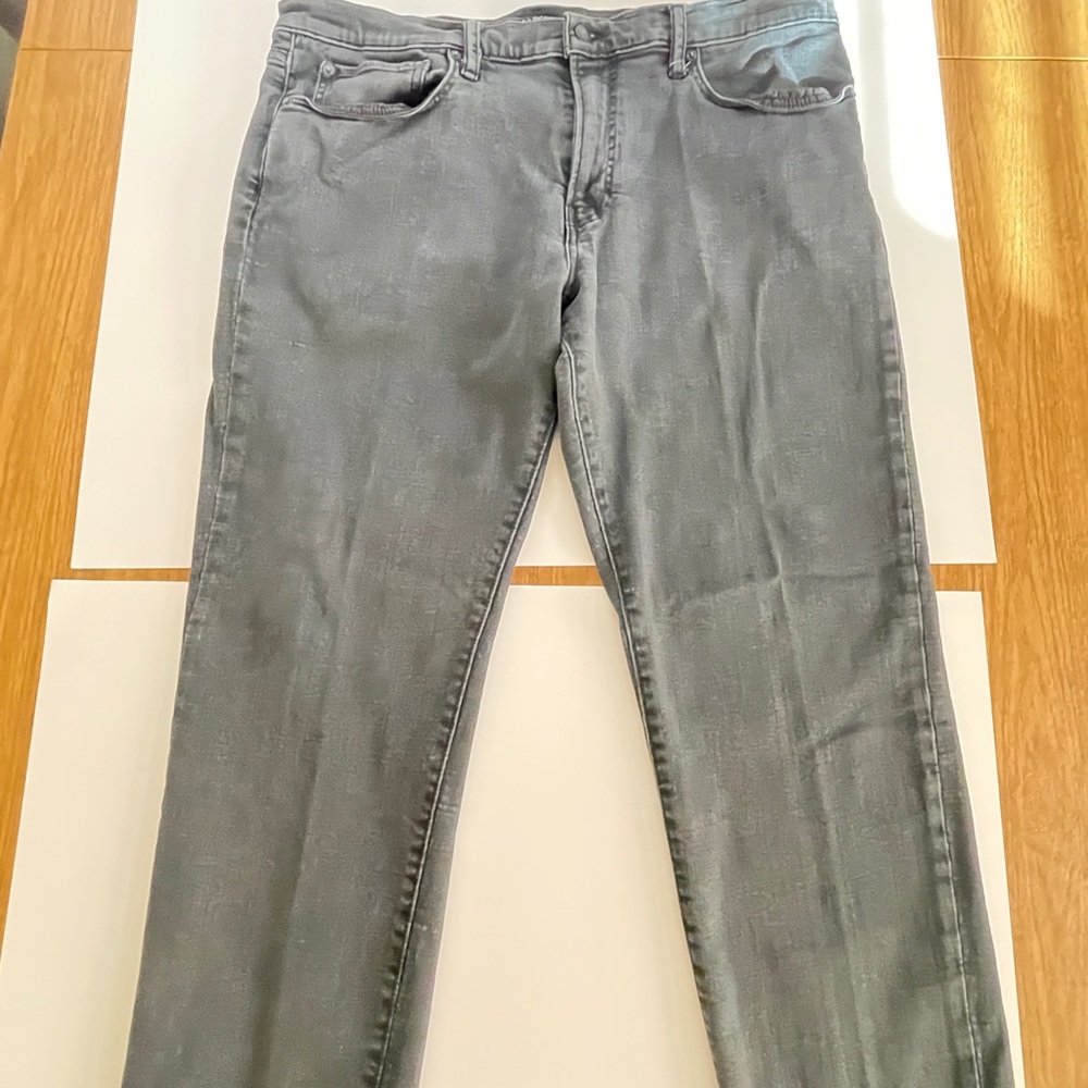 Lucky Brand Men's slim Charcoal stretch Jeans 36x30